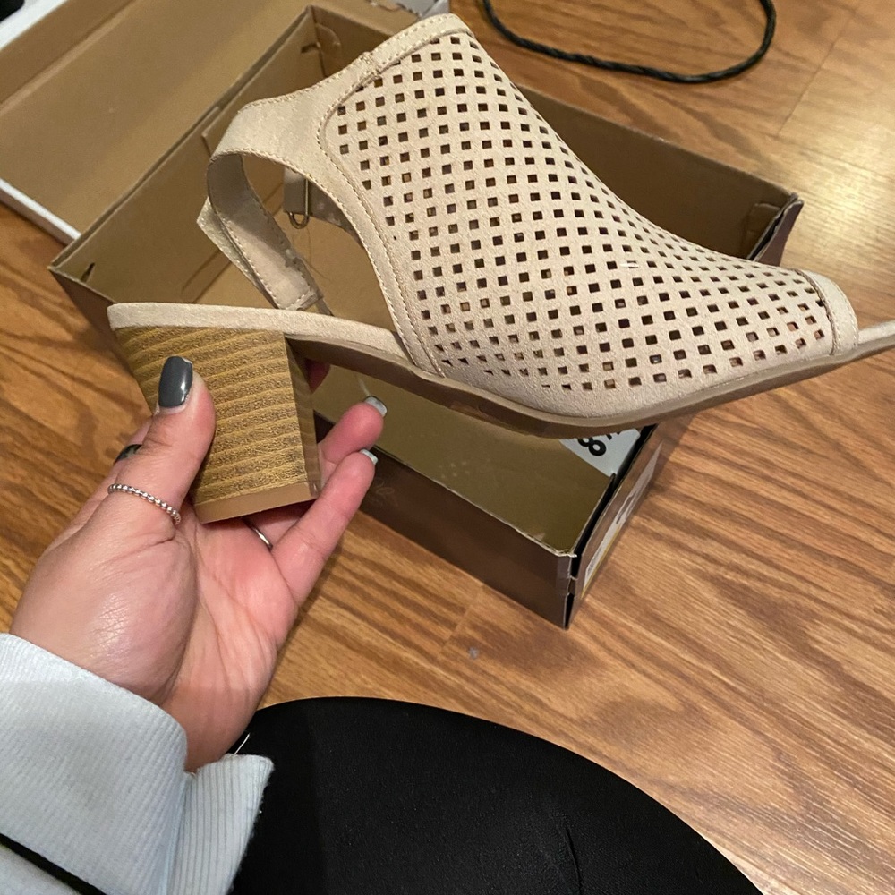 Peep toe wedges